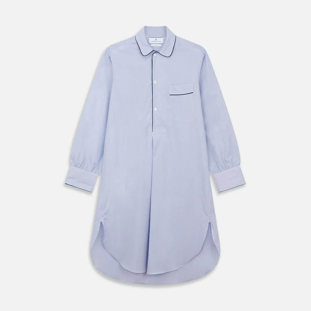 ターンブル&アッサーのインスタグラム：「Did you know nightshirts have been in our range since our inception in 1885? Historically evolved from undergarments, the nightshirt was once simply a shirt.   In medieval times, the absence of vests and underpants meant that the long shirt served as the base layer.   As hygiene improved, the nightshirt became its own specific garment. Explore our array of nightshirts, made in classic cotton and Sea Island Quality varieties.  #turnbullandasser」