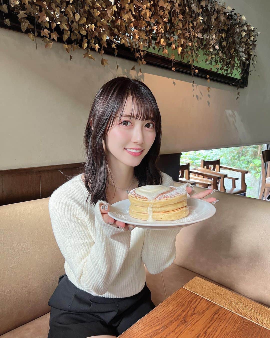 保科凜さんのインスタグラム写真 - (保科凜Instagram)「この前パンケーキ食べた🥞🍴𓈒𓂂𓏸  お店めっちゃ広くてその周りも穏やかな感じですごくお気に入りの場所になった♡  ・ ・   #shibuya  #daikanyama  #cafe  #pancake  #selfie  #like  #followme  #instagram  #ivyplace   #アイドル #ジャムズ #保科凜 #カフェ  #カフェ巡り  #代官山  #代官山カフェ  #パンケーキ  #パンケーキカフェ」11月8日 22時41分 - tottoko_lin