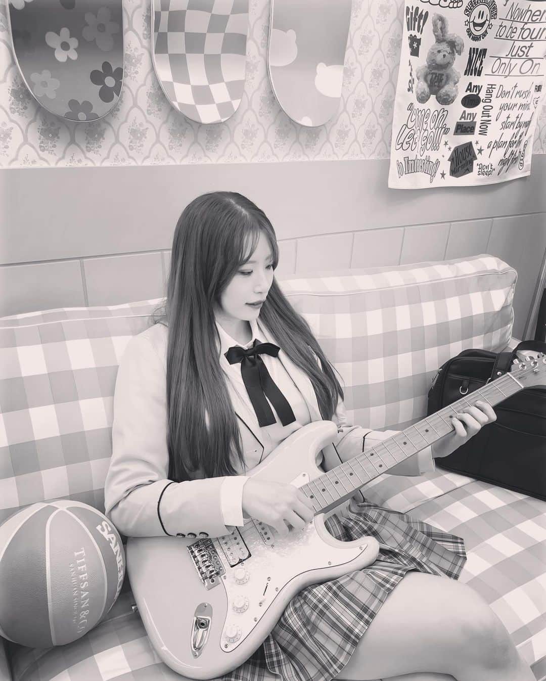 AKARIさんのインスタグラム写真 - (AKARIInstagram)「🎀💕🌸🧠👙」11月8日 22時49分 - akaringobass