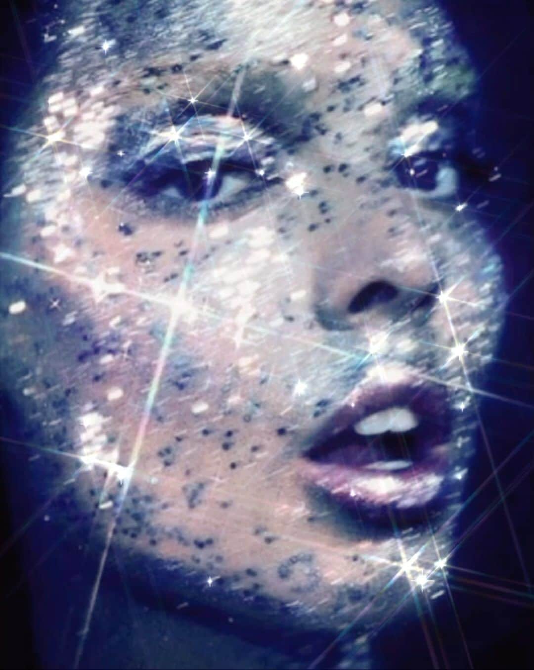 パット・マグラスのインスタグラム：「A NEW STAR RISES 💙💙💙 #patmcgrathlabs #inspiration #ComingSoon」