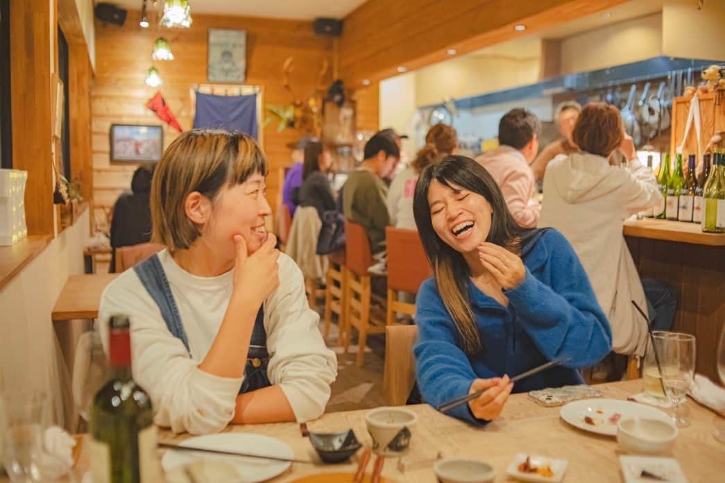 福田瞳さんのインスタグラム写真 - (福田瞳Instagram)「たんとくわっさいの夜🐻🌙 @tantokuwassai   美味しい料理と美味しいお酒と楽しい時間✨最高でしかない☺︎  はちの佃煮初めて食べました〜😂 @aikokato ちゃん『目が合う』とか言わないで〜笑笑😂  #群馬#みなかみ#たんとくわっさい#tkアタック」11月8日 22時58分 - fukudahitomi610