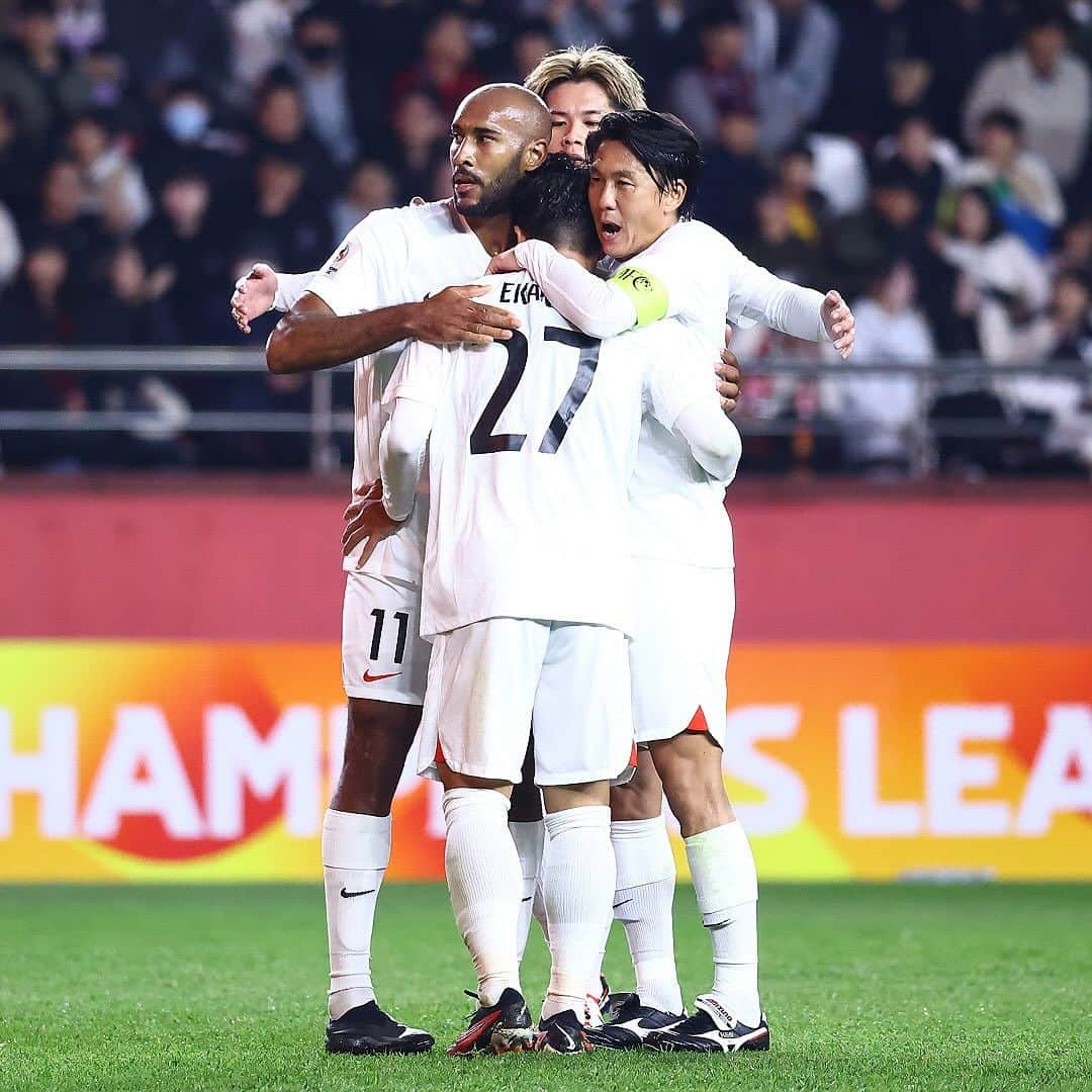 浦和レッドダイヤモンズさんのインスタグラム写真 - (浦和レッドダイヤモンズInstagram)「11.8 #ACL 2023/24 グループステージ MD4 浦項スティーラーズ戦  次戦 明治安田生命J1リーグ 第32節 11.12(日) vs ヴィッセル神戸 【MATCH PARTNER DHL】 埼玉スタジアム2002・15時キックオフ  𝙉𝙀𝙓𝙏 𝙈𝘼𝙏𝘾𝙃 Meiji Yasuda J1 League 32nd sec 11.12(Sun) vs Vissel Kobe Saitama Stadium 2002 15:00KO  #ACL浦和カメラ #岩尾憲 #小泉佳穂 #荻原拓也 #マリウスホイブラーテン #ホセカンテ #伊藤敦樹 #安居海渡 #エカニットパンヤ #เอกนิษฐ์ปัญญา #明本考浩 #岩波拓也 #urawareds #浦和レッズ #WeareREDS #サッカー」11月8日 23時00分 - urawaredsofficial