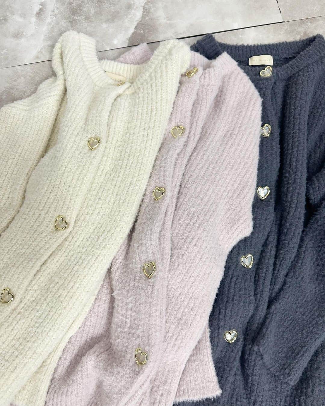 AnMILLEのインスタグラム：「Coming Soon new item♡ ㅤㅤㅤㅤㅤㅤㅤㅤㅤㅤㅤㅤㅤ #ハートボタンミニニットOP ¥8,900 【OW/PI/CH】 ㅤㅤㅤㅤㅤㅤㅤㅤㅤㅤㅤㅤㅤ ㅤㅤㅤㅤㅤㅤㅤㅤㅤㅤㅤㅤㅤ #アンミール #anmille」