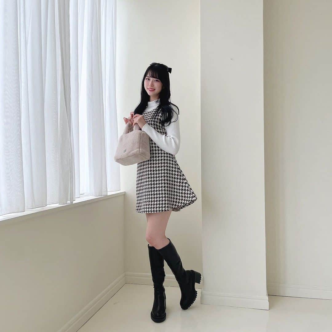 AnMILLEのインスタグラム：「Coming Soon new item ㅤㅤㅤㅤㅤㅤㅤㅤㅤㅤㅤㅤㅤ #ニットセット千鳥OP ¥13,800 【BE/BK】 ○ 11/9〜新宿店にて先行販売！ ○ 11/15〜全店舗にて販売開始！ ㅤㅤㅤㅤㅤㅤㅤㅤㅤㅤㅤㅤㅤ @anmille.mayu 165cm @haruuuu_227 160cm ㅤㅤㅤㅤㅤㅤㅤㅤㅤㅤㅤㅤㅤ #アンミール #anmille ㅤㅤㅤㅤㅤㅤㅤㅤㅤㅤㅤㅤㅤ」