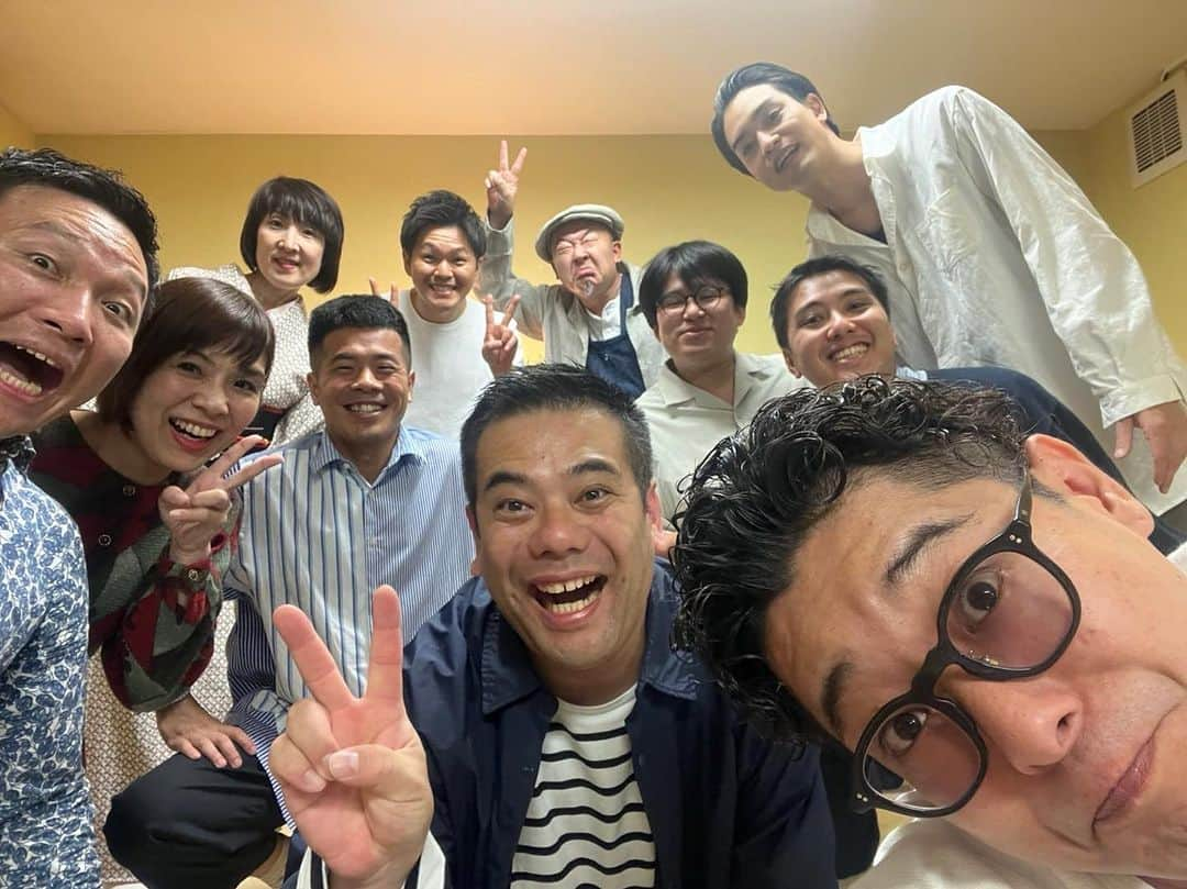 笑福亭鉄瓶のインスタグラム：「おはようございます。  昨夜の東西交流会 小痴楽さんがいろいろと段取りしてくれてとてもいい会になりました。 ご来場いただいた皆様ありがとうございました。  本日9日は MBSラジオ「コンちゃん」 12時から生放送  夜はNHK上方落語の会  今日もありがたや〜！  #東西交流  #落語  #上方落語  #繁昌亭」