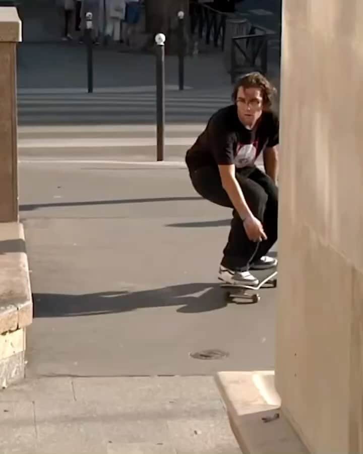 Vans Skateのインスタグラム：「Revisiting a couple favorites from Blurry. Watch it again at YouTube.com/vans」