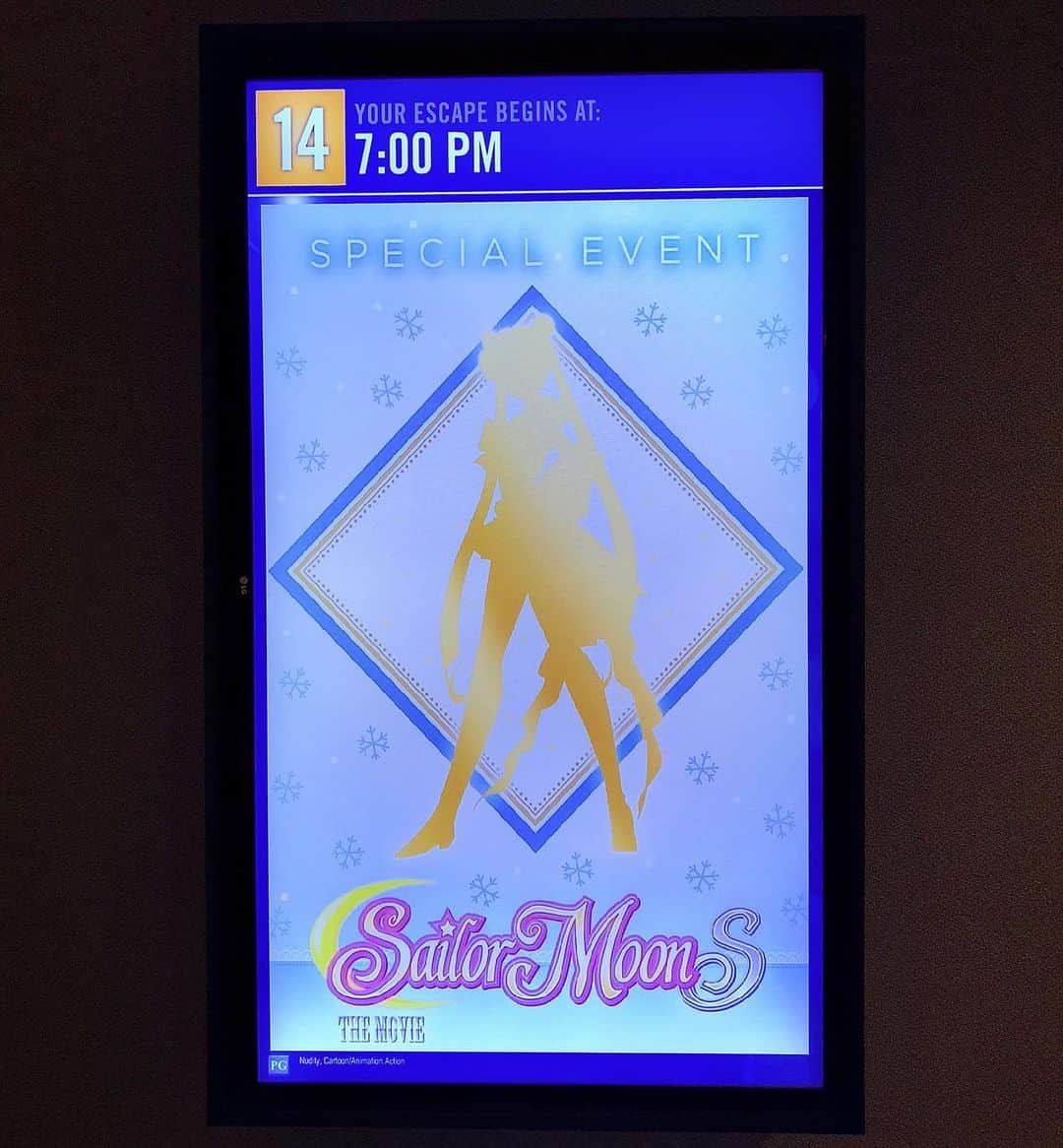 のインスタグラム：「✨🌙 I’ve seen the Sailor Moon Cosmos rumours…. Remember when Sailor Moon R and Sailor Moon S movies were in theatres!? That was so fun! 🌙✨  #sailormoon #セーラームーン #sailormoonmovie」