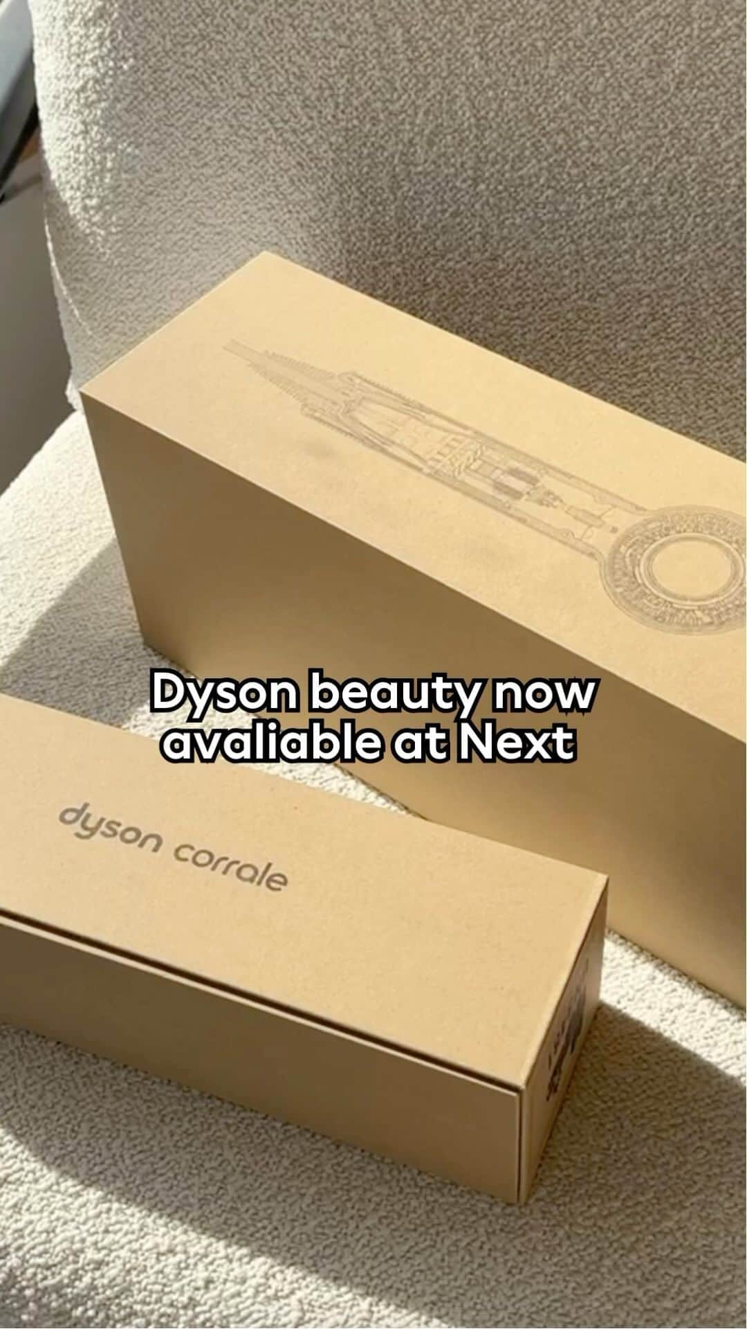 Nextのインスタグラム：「Stop scrolling! ✋ we now stock Dyson over on Next Beauty, so you can dry, straighten, curl and style your hair in confidence with their viral and holy grail products ✨ K69-387, K69-384」