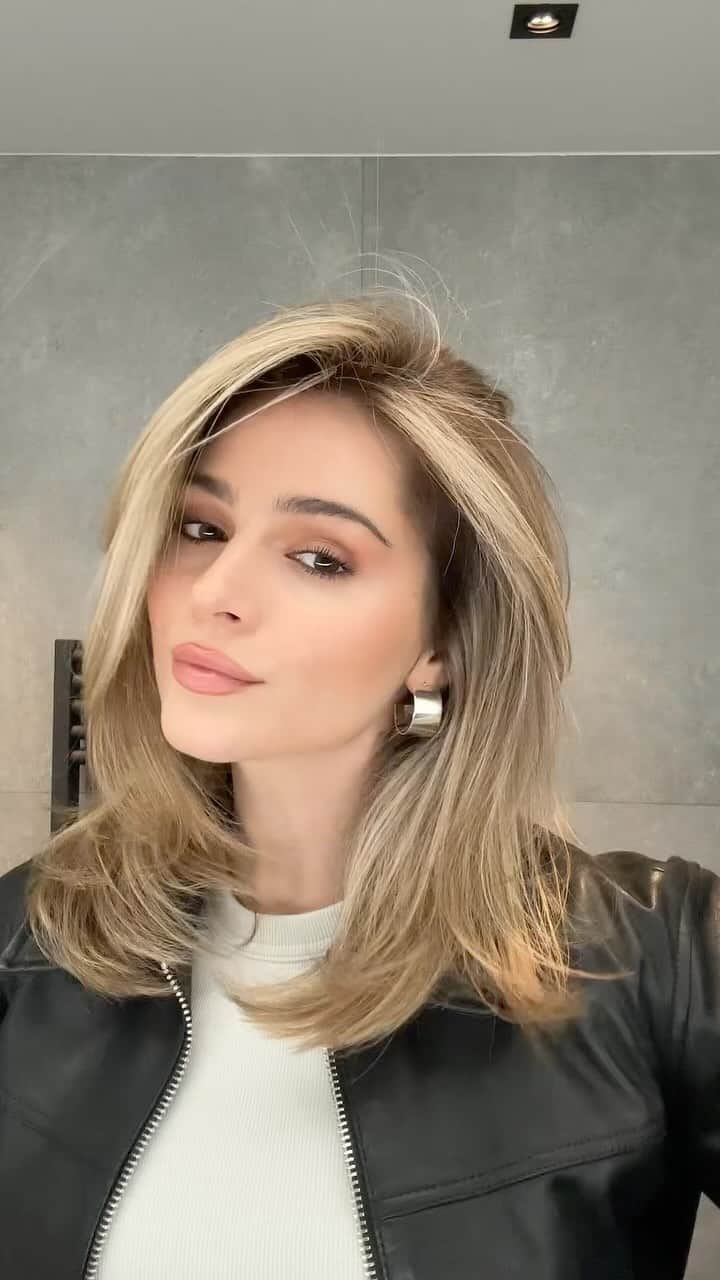 Jessy Hartelのインスタグラム：「New hair 🤍🎀💕」