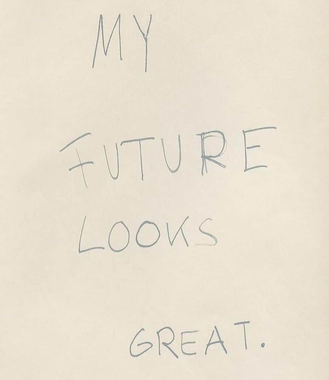 のインスタグラム：「The future is bright - hang in there! Good things will come 🌞」