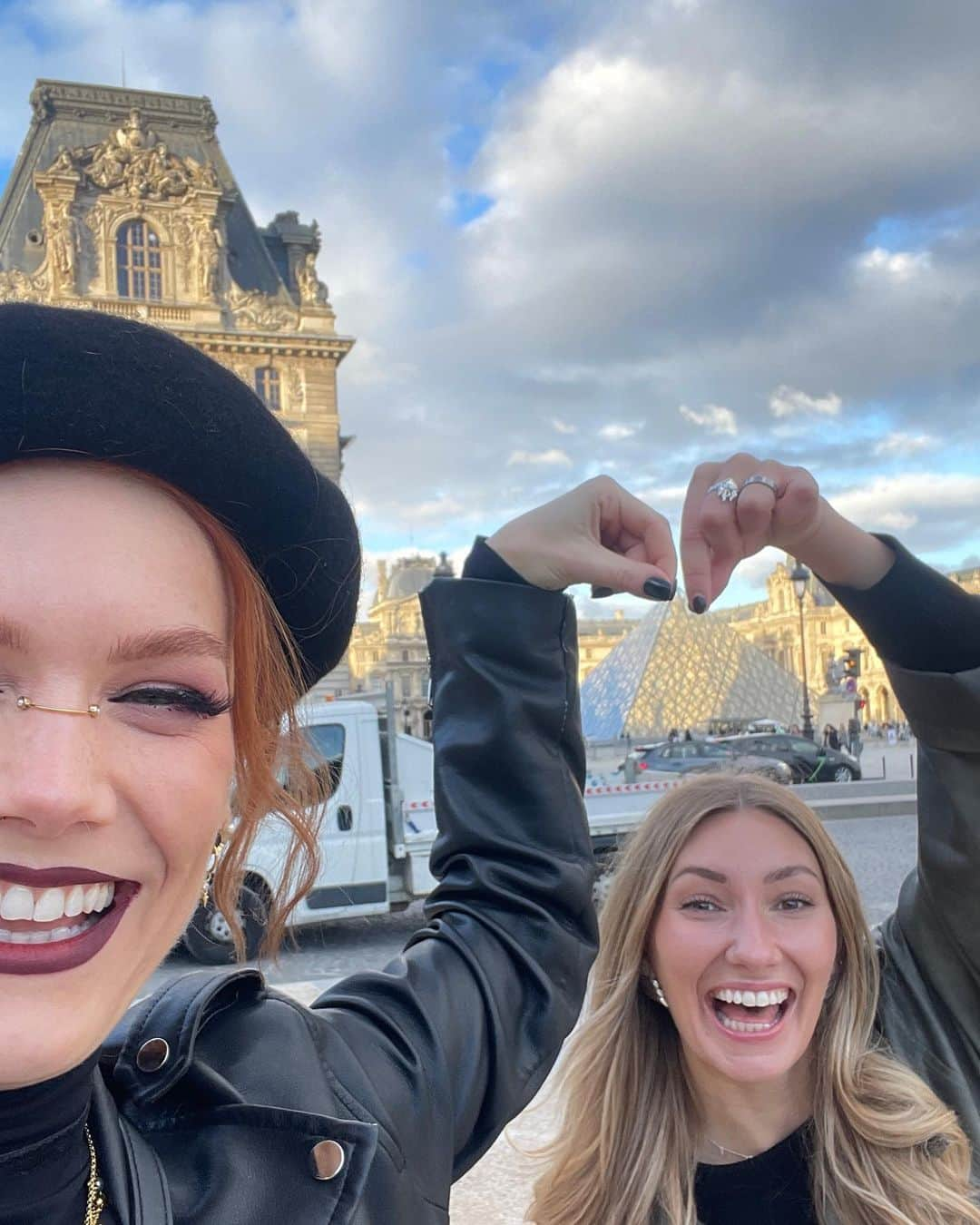 Linda Hallbergさんのインスタグラム写真 - (Linda HallbergInstagram)「Paris is always a good idea ✨」11月9日 1時38分 - lindahallberg