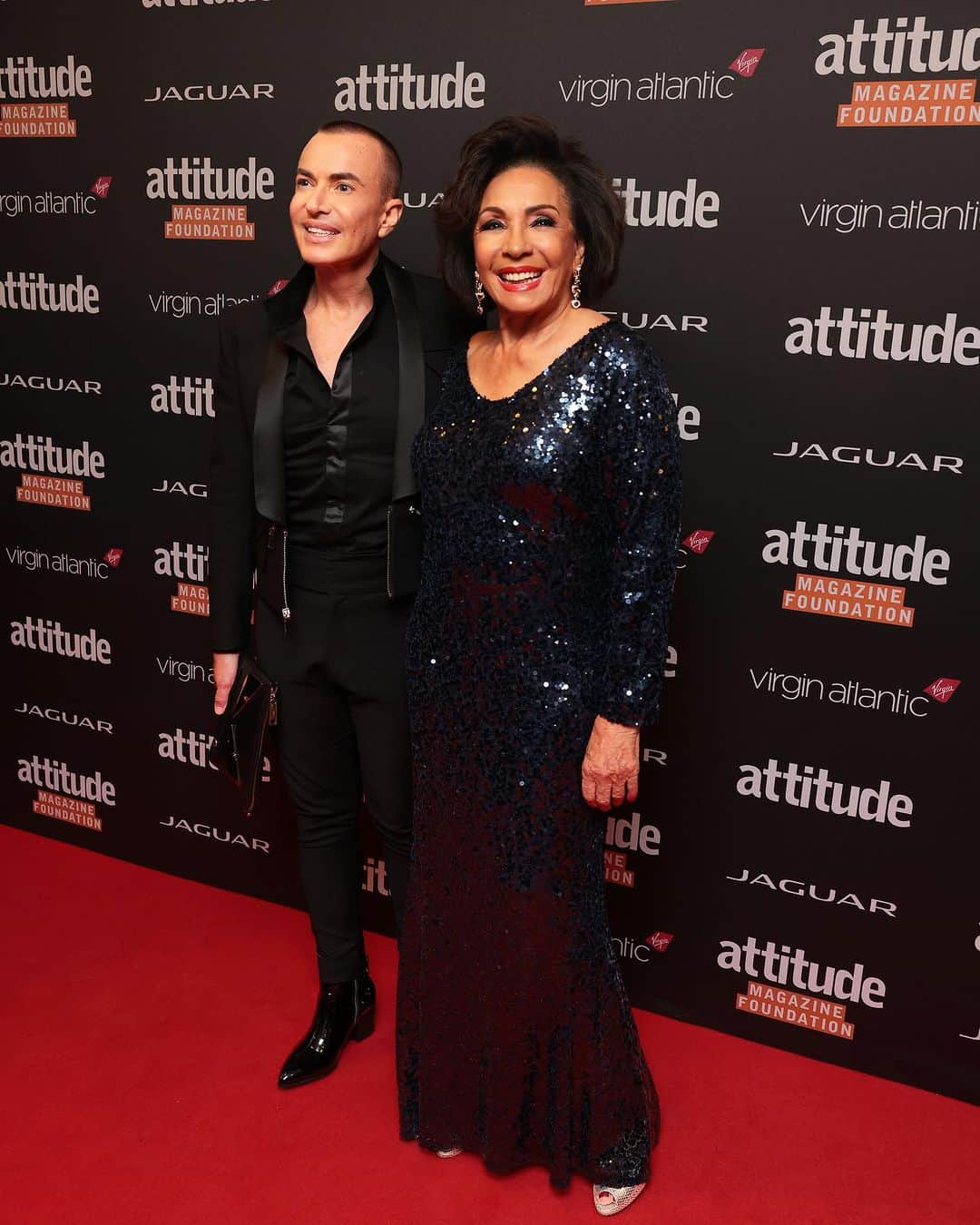 ジュリアンマクドナルドさんのインスタグラム写真 - (ジュリアンマクドナルドInstagram)「I was absolutely delighted to attend the @attitudemag Awards, hand in hand with my fabulous friend Dame Shirley Bassey this year! @dameshirleybassey   Congratulations to you Dame Shirley for receiving the honorary gay award. The work you’ve done for the queer community and Aids charities in your lifetime deserves to be awarded.   You are a powerhouse of a performer and a truly inspirational woman. You singing “Divas are forever” that night to thunderous applause was a beautiful moment to remember!!   And thank you to @attitudemag and @virginatlantic for a spectacular evening. We heard so many inspiring speeches and performances, truly a wonderful night!  Glam Squad @rachaelavent」11月9日 1時59分 - julienmacdonald