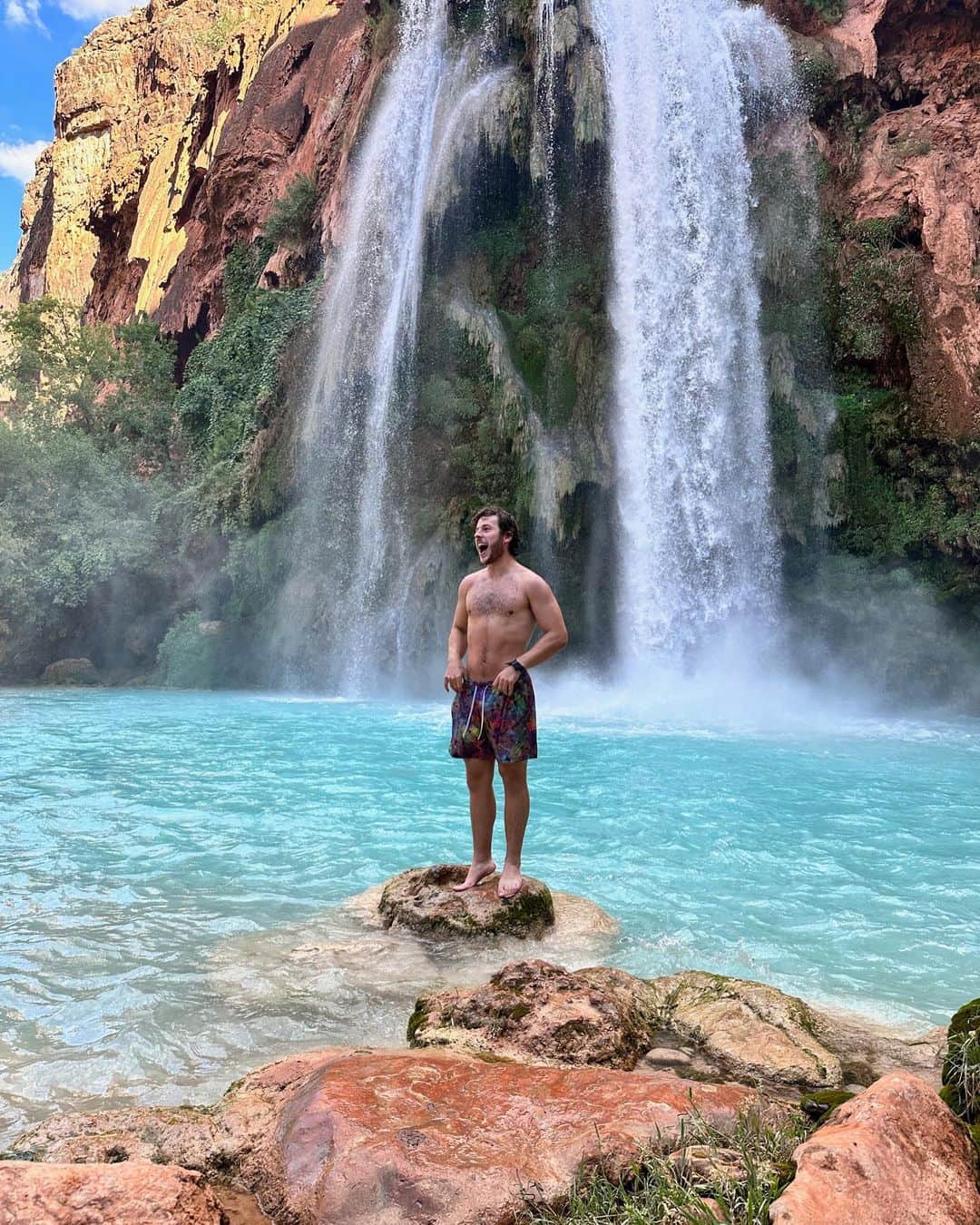 Nolan Gouldさんのインスタグラム写真 - (Nolan GouldInstagram)「Looking for the best swimming holes on Earth.  Incredibly lucky and grateful to get to visit this awesome place a few months back.」11月9日 2時27分 - nolangould