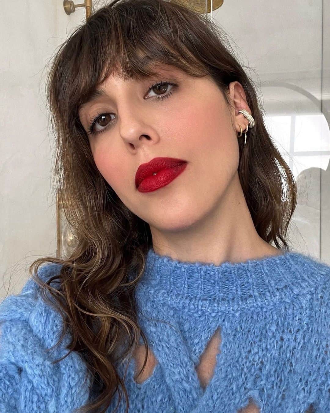 PORTER magazineさんのインスタグラム写真 - (PORTER magazineInstagram)「Want to know how to do French-girl makeup and skincare the right way? We asked Parisian makeup queen @violette_fr how to get the coveted, uber-effortless beauty look that French women do so well – all at the link in bio.」11月9日 4時30分 - portermagazine