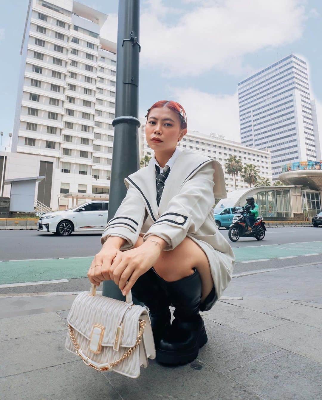 ALDO shoesさんのインスタグラム写真 - (ALDO shoesInstagram)「Name a more iconic fall statement boot... we’ll wait ✋ The perfect fit really does exist thanks to versatile styles Luders & Lush, as seen on beauty @gabriellaben_ #ALDOCrew #AldoShoesID」11月9日 4時19分 - aldo_shoes