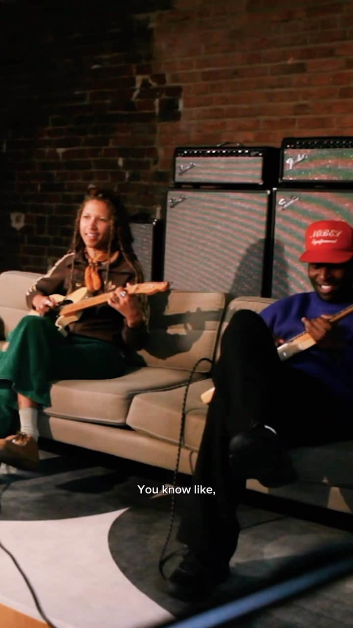 Fender Guitarのインスタグラム：「Artists @sammhenshaw and @lavalarue recently visited our London Showroom to discuss their journey as musicians, the industry and more. Watch the full conversation at the link in bio.」