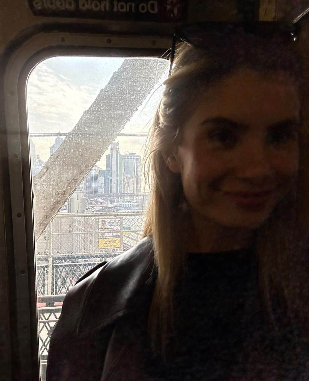 Xenia Adontsさんのインスタグラム写真 - (Xenia AdontsInstagram)「The many versions of NYC Xenia 🤠」11月9日 5時12分 - xeniaadonts