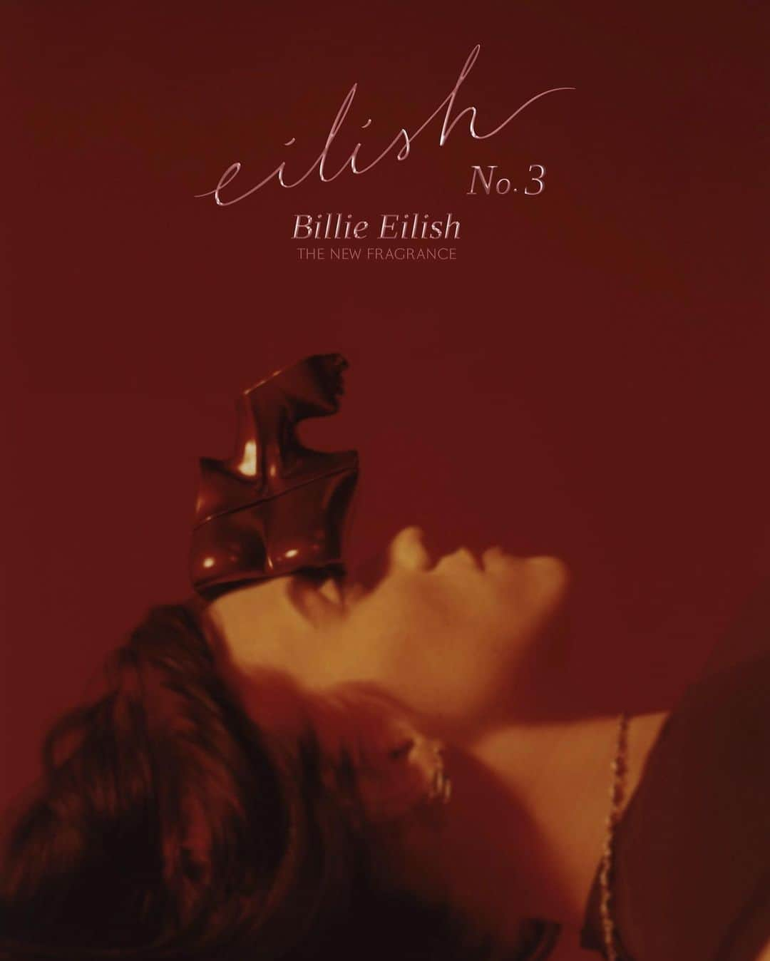 ビリー・アイリッシュのインスタグラム：「Eilish No. 3 will be available tomorrow internationally at 9am PT on billieeilishfragrances.com ;) the final fragrance in this collection❤️‍🔥」