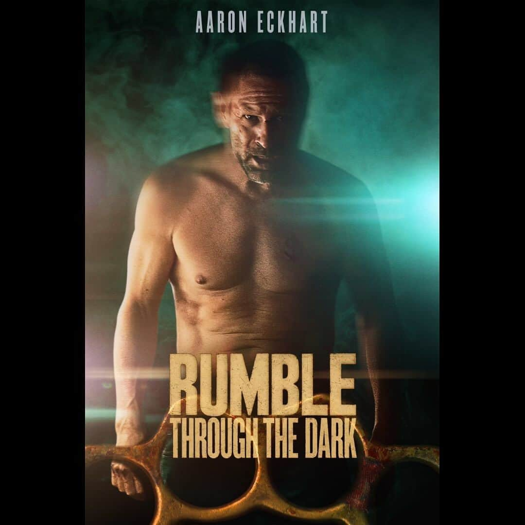 ベラ・ゾーンさんのインスタグラム写真 - (ベラ・ゾーンInstagram)「LOVE these #rumblethroughthedarkmovie posters! See it in theaters if u can!! but if not — check it out on Apple TV or Prime as of Friday Nov 10 !! 🤜 🎪」11月9日 5時24分 - bellathorne