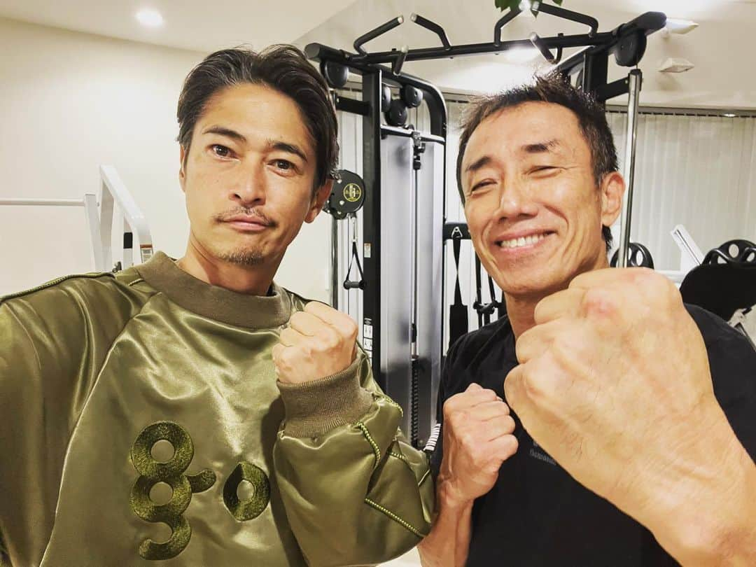 窪塚洋介さんのインスタグラム写真 - (窪塚洋介Instagram)「いつになく濃厚東京滞在記 〜後編〜  長渕剛さんと寿司@代官山 …ﾄﾚｰﾆﾝｸﾞを添えて／ｸﾞﾗﾝﾌｨｰﾙｽﾞ⛳️／多摩ﾋﾙｽﾞ🇺🇸⛳️／日本酒企画密談@赤坂＆西麻布　※最後はバーで寝落ちた時w」11月9日 6時43分 - yosuke_kubozuka