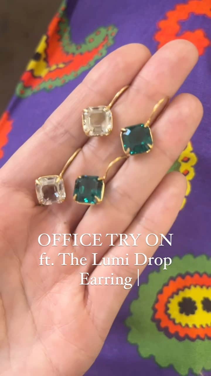 チャンルーのインスタグラム：「Sold! OFFICE TRY ON ft. The Lumi Drop earrings 💎💚 Which is your fave, crystal or emerald?」