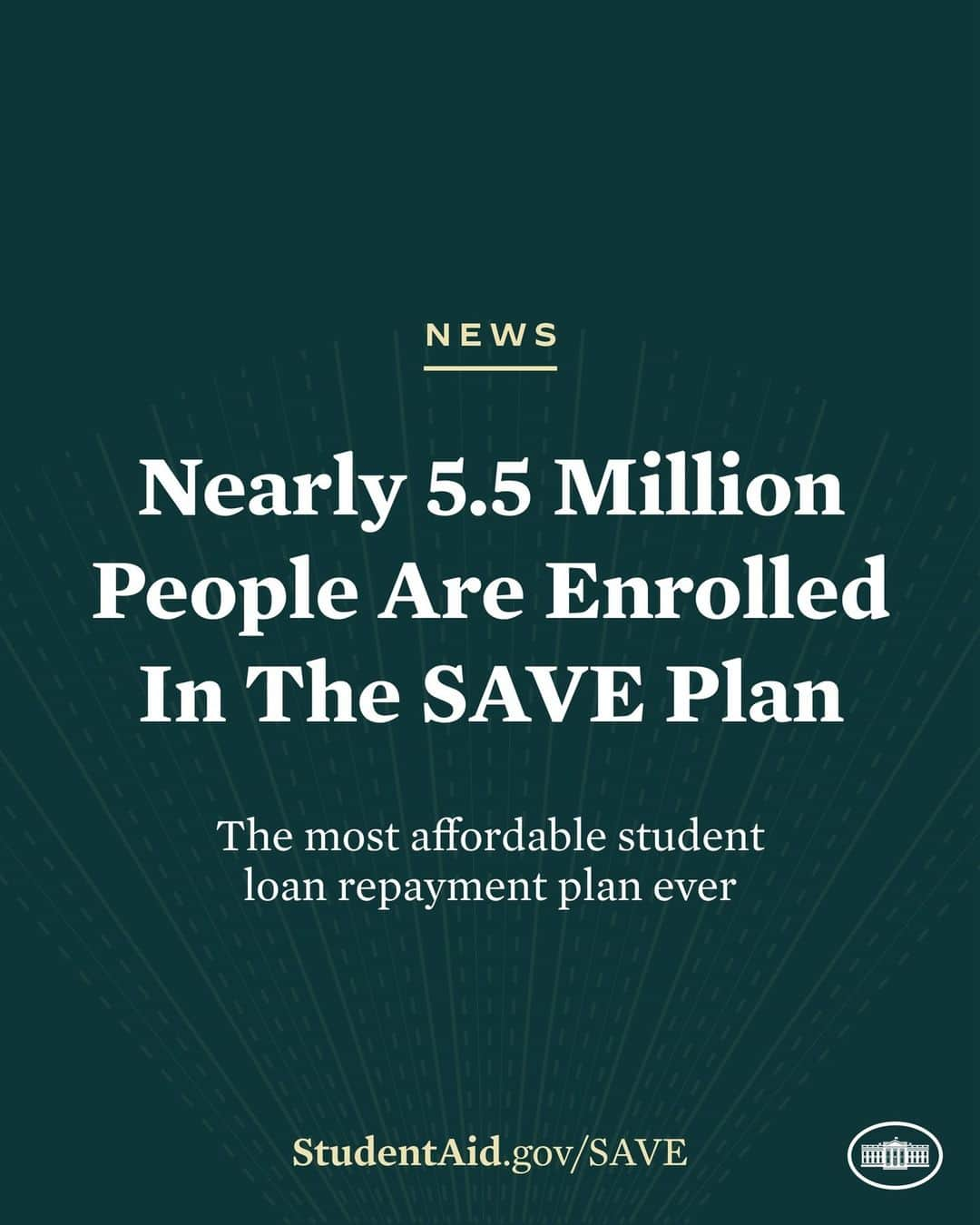 The White Houseさんのインスタグラム写真 - (The White HouseInstagram)「Nearly 5.5 million Americans have enrolled in the Biden-Harris Administration’s SAVE plan.  And nearly three million Americans now have $0 monthly payments under this plan.  To learn more and sign up, visit StudentAid.gov/SAVE.」11月9日 7時00分 - whitehouse