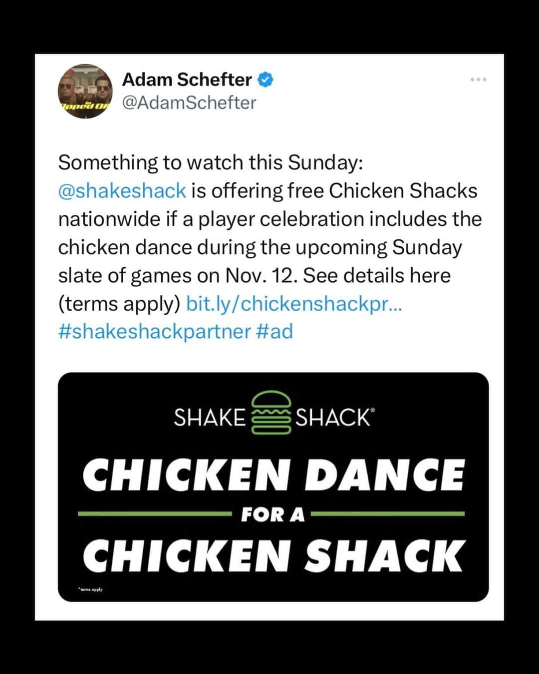 SHAKE SHACKさんのインスタグラム写真 - (SHAKE SHACKInstagram)「Manifesting chaos in the endzones this Sunday. 🏈🐔 If a player does the chicken dance, everyone scores a FREE Chicken Shack.*  Who's gonna be the hero? Tag your player below.👇   *Terms apply. See link in bio for details.」11月9日 7時13分 - shakeshack