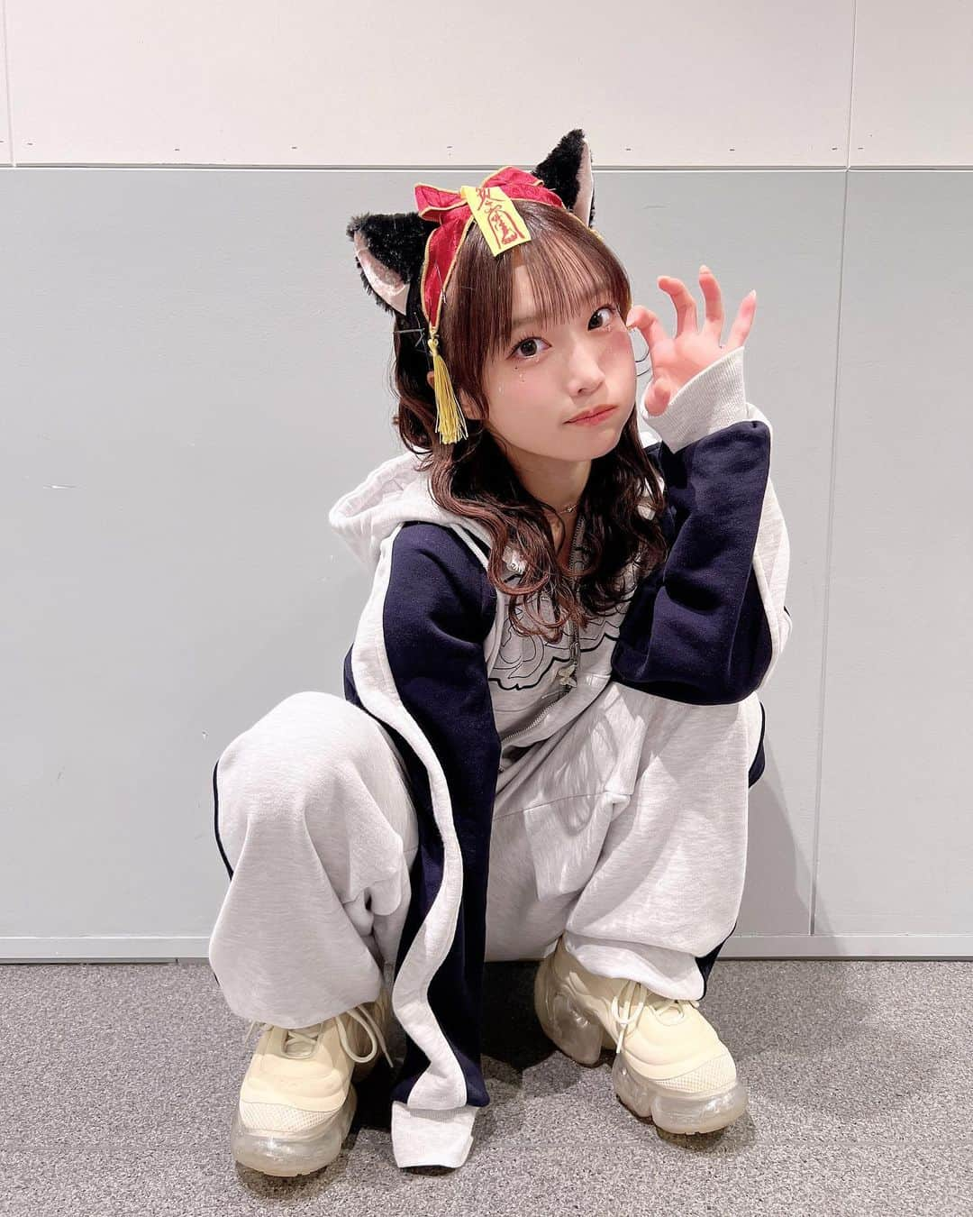 岸みゆさんのインスタグラム写真 - (岸みゆInstagram)「おはよう拾ってくださいにゃん🐈‍⬛♡」11月9日 7時27分 - miyu_kishi0213