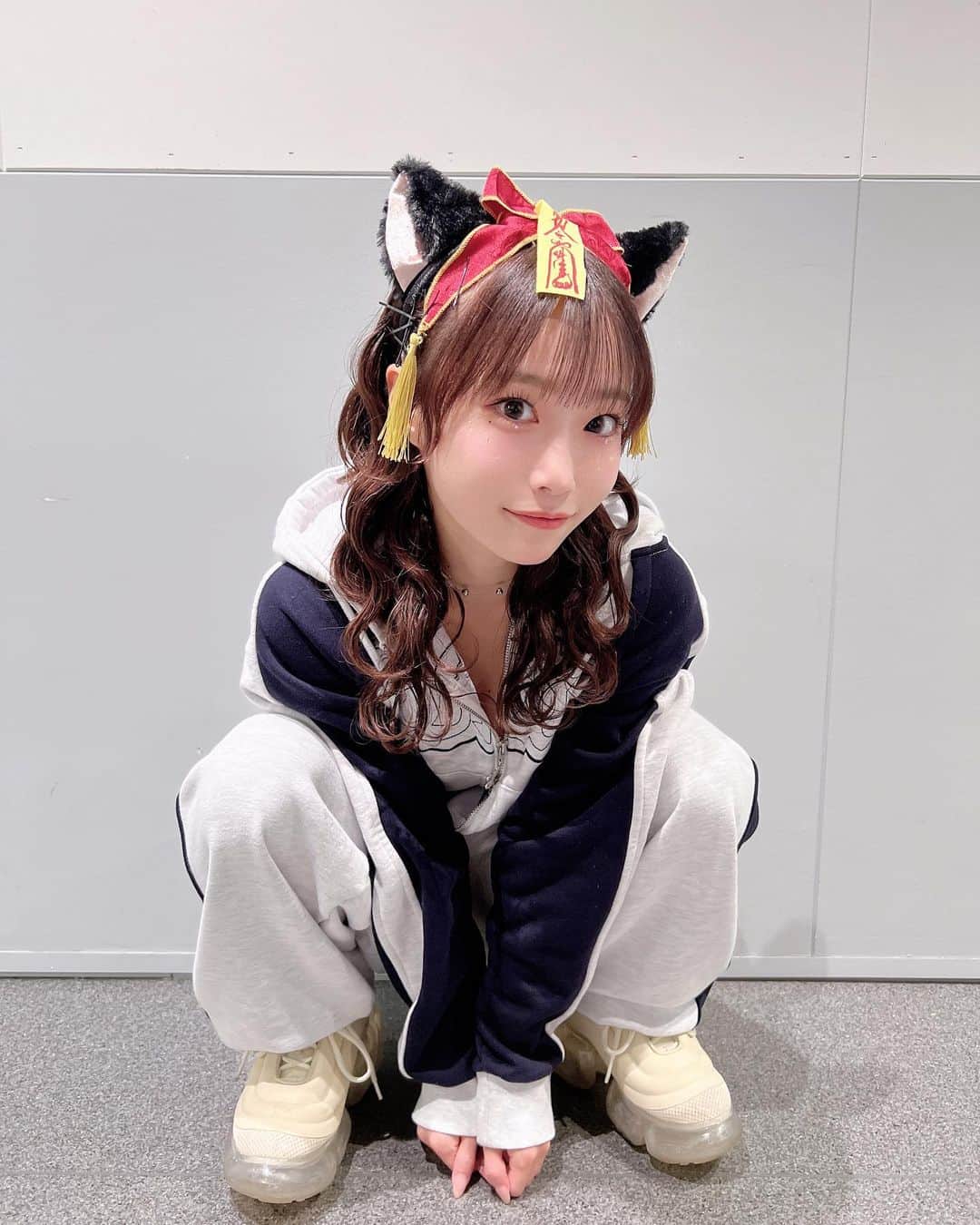 岸みゆさんのインスタグラム写真 - (岸みゆInstagram)「おはよう拾ってくださいにゃん🐈‍⬛♡」11月9日 7時27分 - miyu_kishi0213