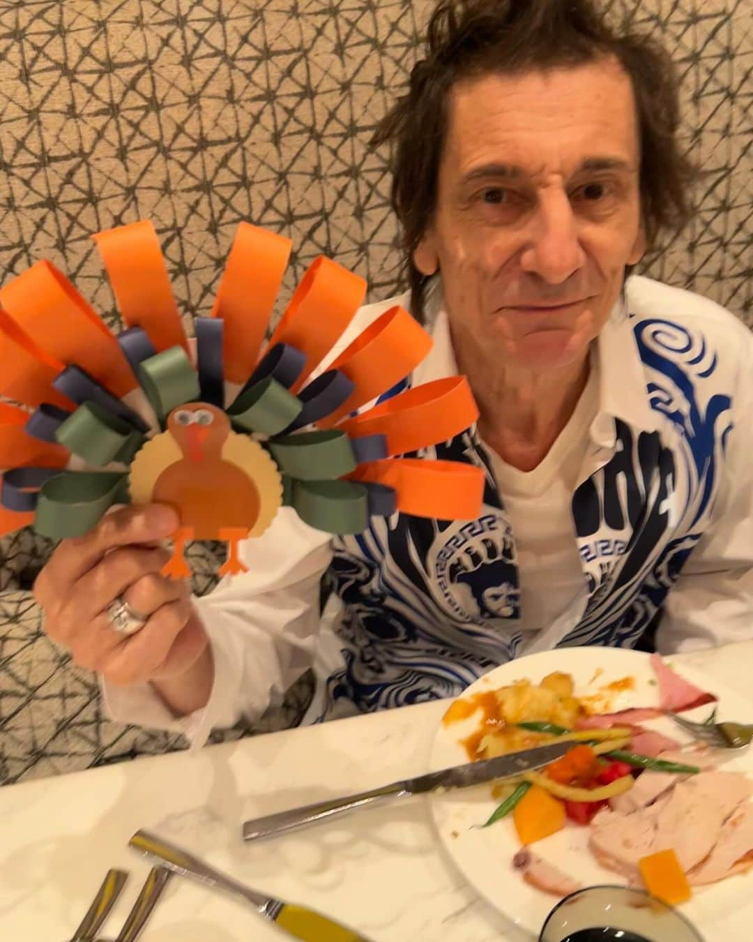 ロン・ウッドさんのインスタグラム写真 - (ロン・ウッドInstagram)「🦃Hope you’re having a wonderful Thanksgiving !🍁🍂🍁🦃」11月24日 2時39分 - ronniewood