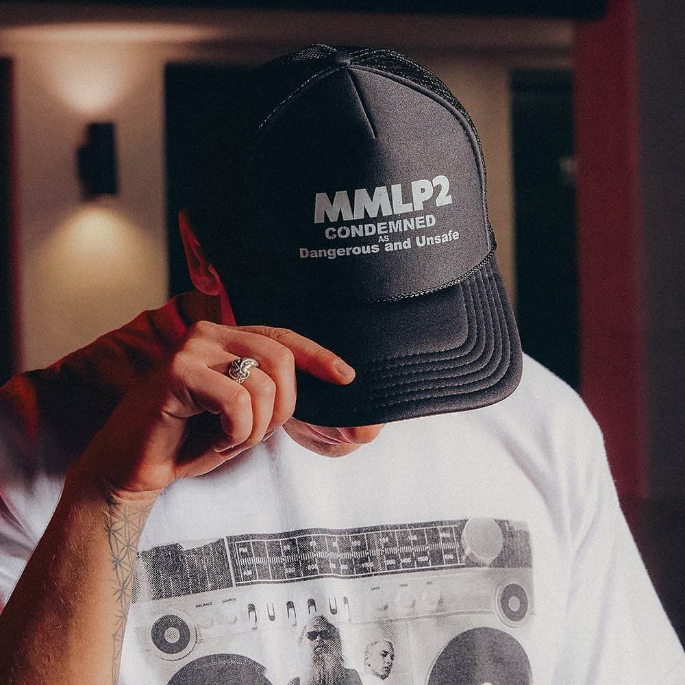 エミネムさんのインスタグラム写真 - (エミネムInstagram)「🦃 🏠 #MMLP2x capsule out now - link in bio」11月24日 2時48分 - eminem