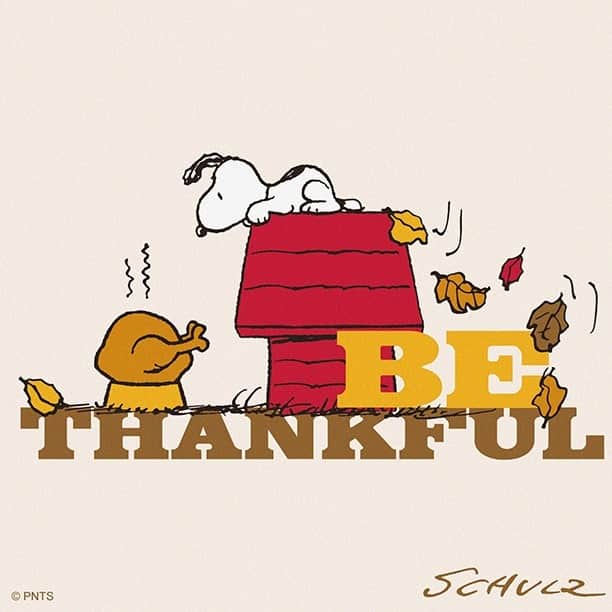 スヌーピーのインスタグラム：「Happy Thanksgiving!」