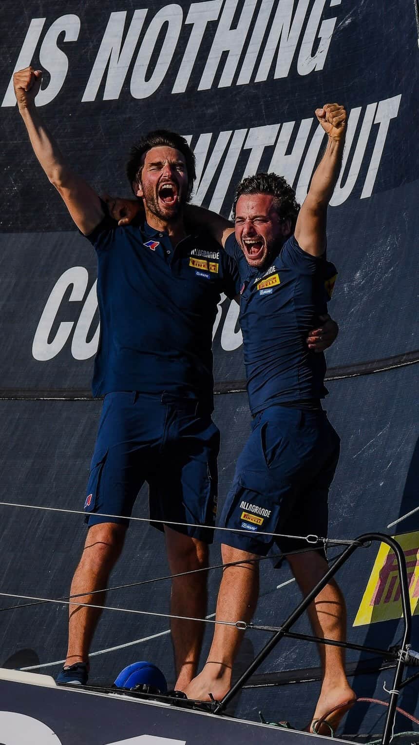 ケイウェイのインスタグラム：「All our congratulations to @ambrobeccaria for his triumph in the @transatjacquesvabre race. A long journey full of emotions that ends in a special victory.  #KWAY」