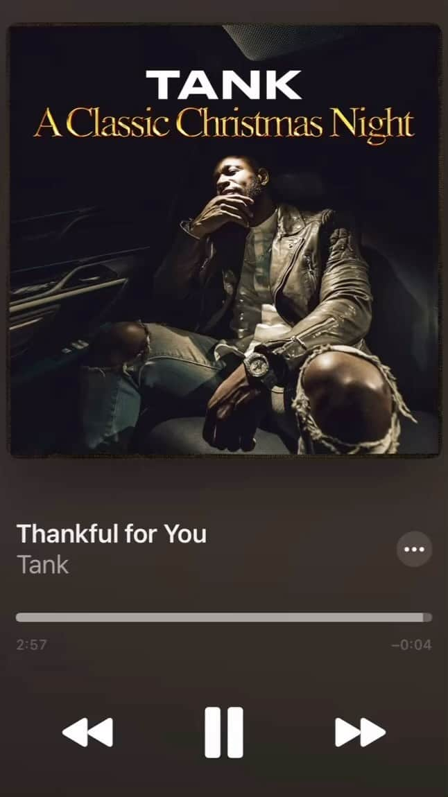 タンクのインスタグラム：「Wishing you and yours a Happy Thanksgiving with the only thanksgiving song ever made.. R&B MONEY  Song: “Thankful For You” EP: “A Classic Christmas Night”  Enjoy..💙」