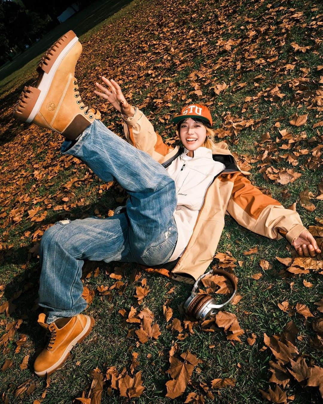 ティンバーランドさんのインスタグラム写真 - (ティンバーランドInstagram)「Thankful for a fresh pair of timbs + Fall weather. 🍂  #TIMBERLAND #BUILTFORTHEBOLD」11月24日 3時51分 - timberland