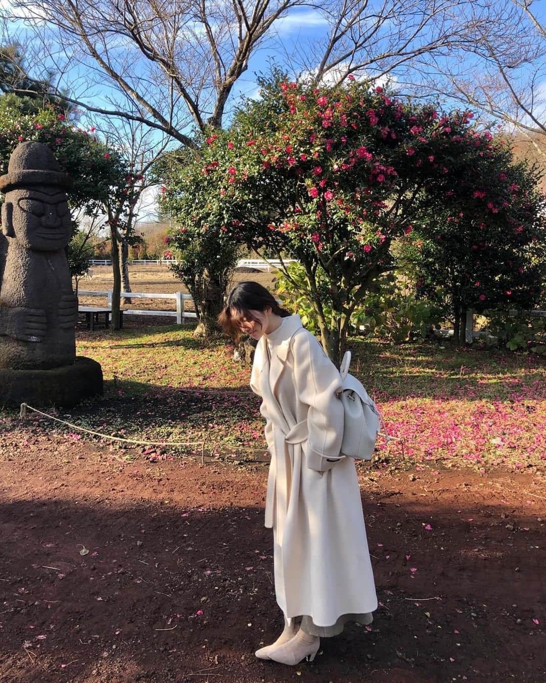 キム・ナヒさんのインスタグラム写真 - (キム・ナヒInstagram)「제주 사진 낄끼해볼게요 ••🌺🏡🌳」11月23日 19時00分 - knhs2