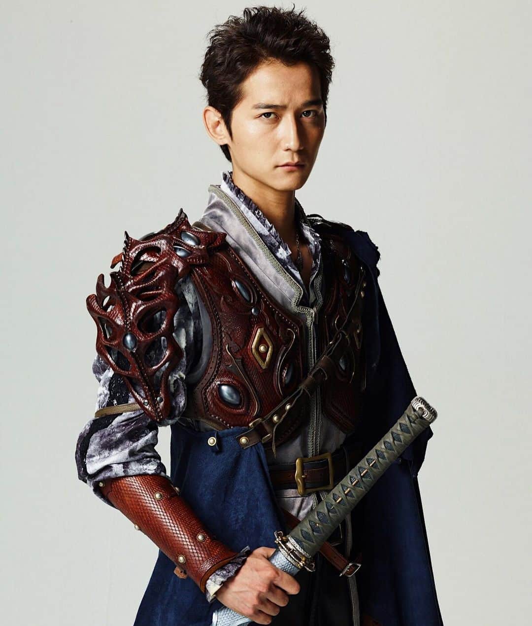 仲野温のインスタグラム：「牙狼<GARO>ハガネを継ぐ者 魔界騎士　白羽創真役を演じさせていただきました。  歴史ある作品に携われたこと光栄に思います。  爽快なソードアクションもある見応えたっぷりな12話になってます。  皆さん楽しみにしていて下さい！  2024年1月放送 TOKYOMX, BS日テレ」