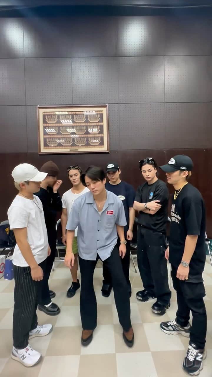 BALLISTIK BOYZ from EXILE TRIBEのインスタグラム：「💡⚡️#benjaminsdeli #BALLISTIKBOYZ #BBZ」