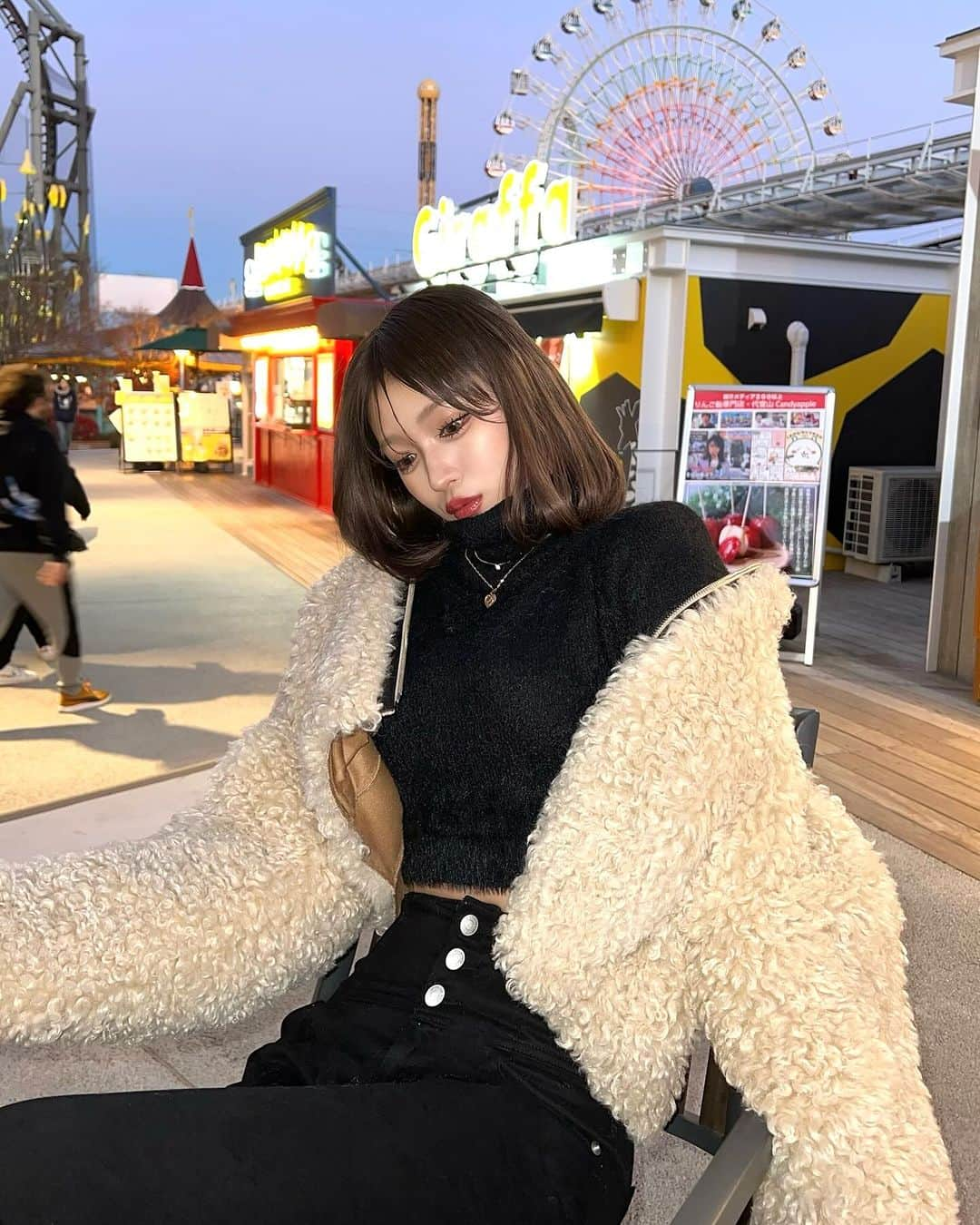 田向星華（せいせい）さんのインスタグラム写真 - (田向星華（せいせい）Instagram)「人生初めて富士急🎢 ビビりながらも乗れたうれしい😋  そしてイメチェンしまくってますが３日間だけボブです🫧  #SLY #SLY_fav #SLY_PR #promotion」11月23日 19時04分 - seika____official