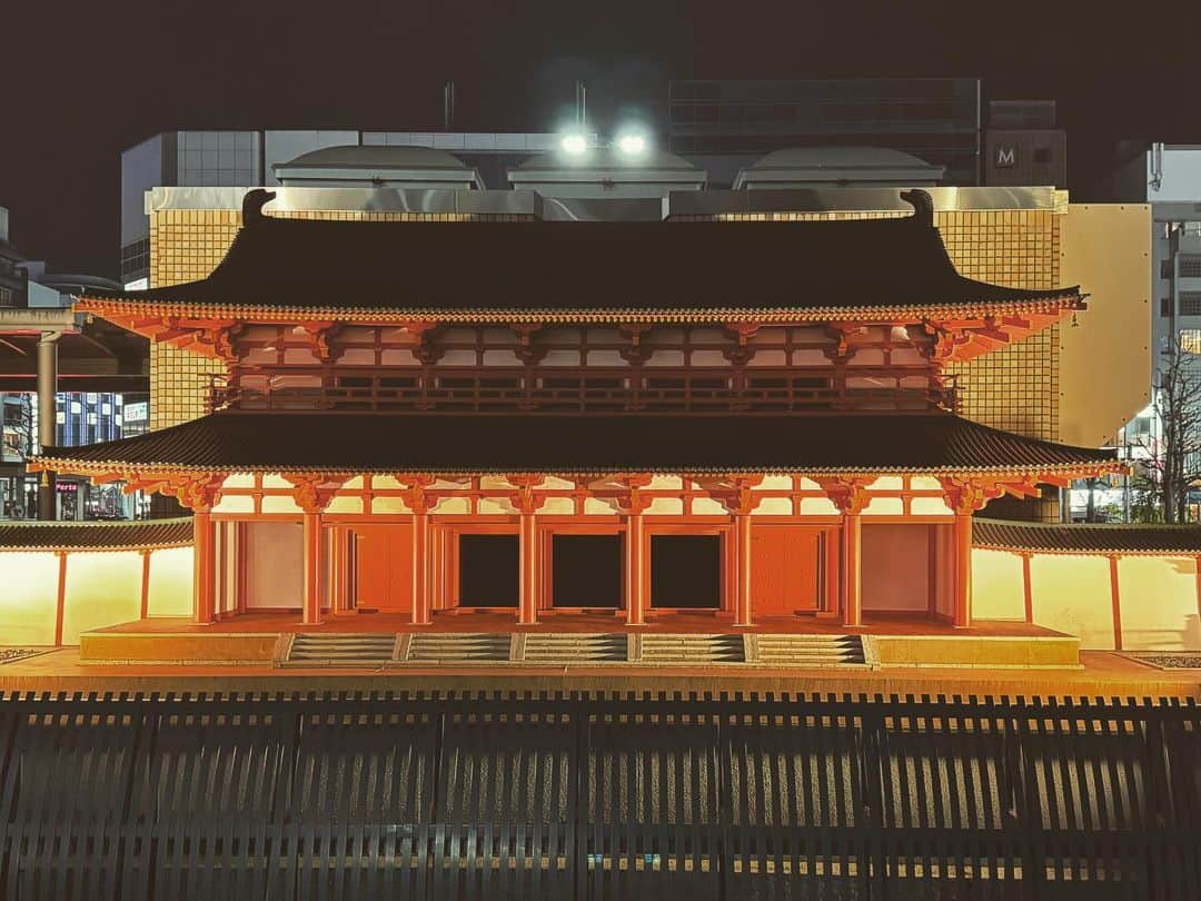 トラゾーさんのインスタグラム写真 - (トラゾーInstagram)「京都駅前の羅城門」11月23日 19時15分 - torazo0502