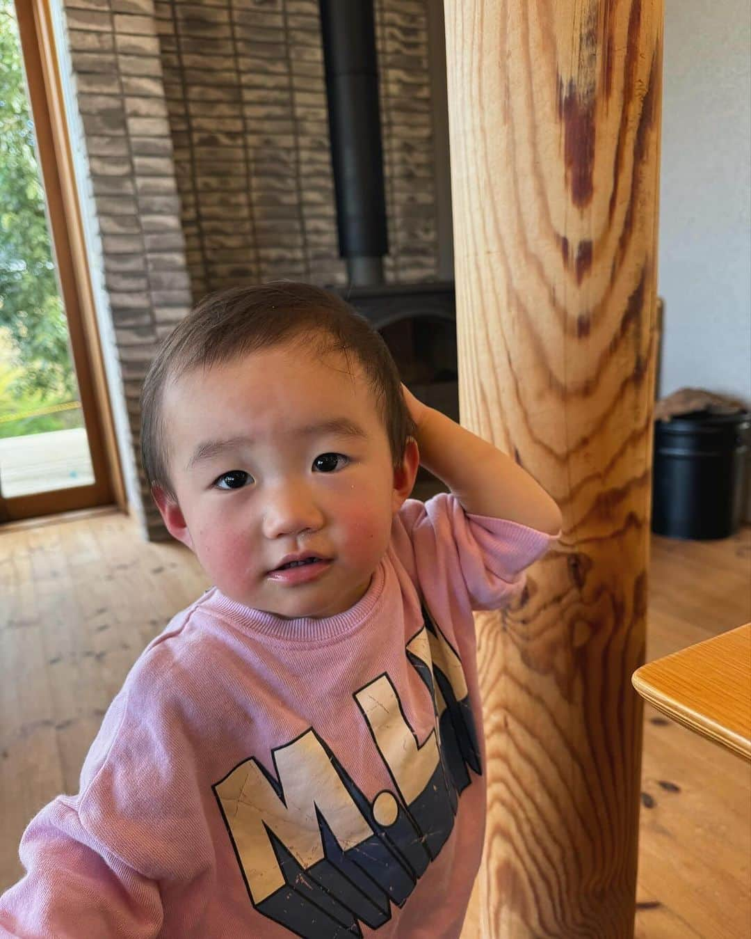 MAKI MIYAMOTO 宮本真紀さんのインスタグラム写真 - (MAKI MIYAMOTO 宮本真紀Instagram)「. 保育園みたいな休日👦🏻👦🏻👶🏻👶🏻 全員自由。  #dayoff」11月23日 19時14分 - makime_me_