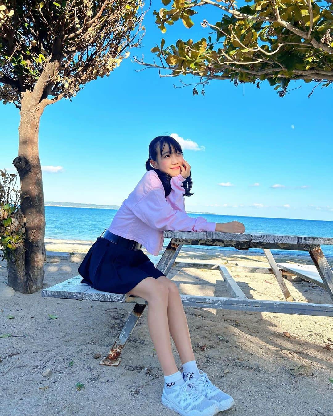 のインスタグラム：「やっぱり海だよね🏝️✨🤍 るか🍒  #japan #沖縄 #okinawa #sweetcherrypeppers   #モデル #アイドル #idol #美少女図鑑 #沖縄美少女図鑑」