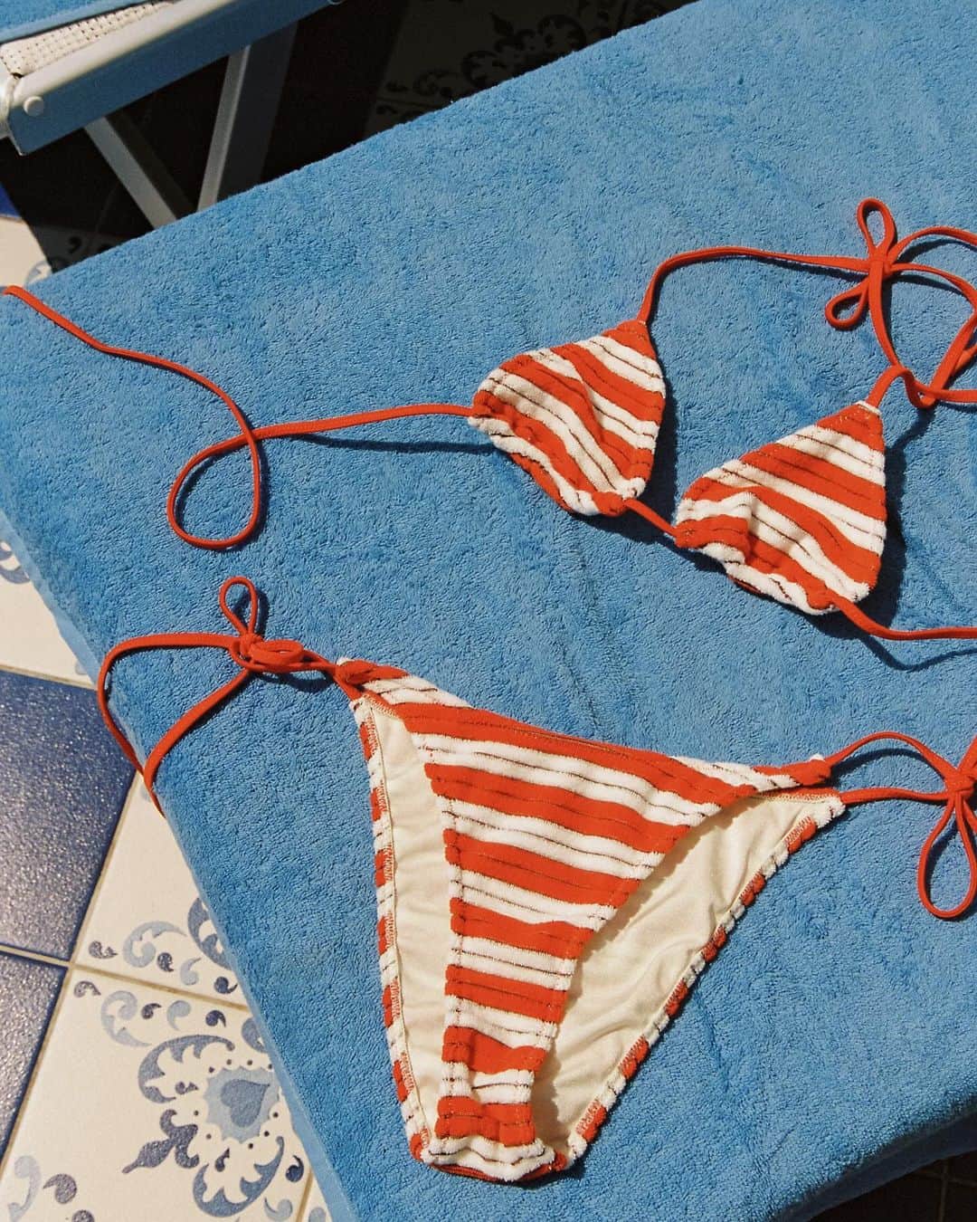 TRIANGL SWIMWEARのインスタグラム：「Summer stripe 🍓#TrianglGirls」