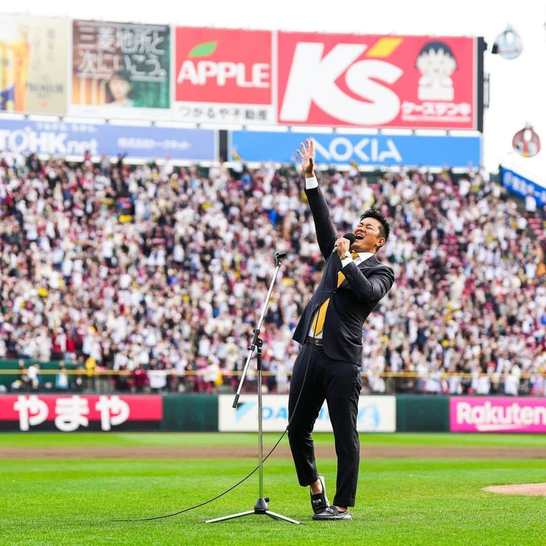 東北楽天ゴールデンイーグルスさんのインスタグラム写真 - (東北楽天ゴールデンイーグルスInstagram)「⚾️  18年間の現役生活お疲れさまでした‼️‼️  #RakutenEagles #楽天イーグルスファン感謝祭2023 #銀次」11月23日 19時42分 - rakuten_eagles