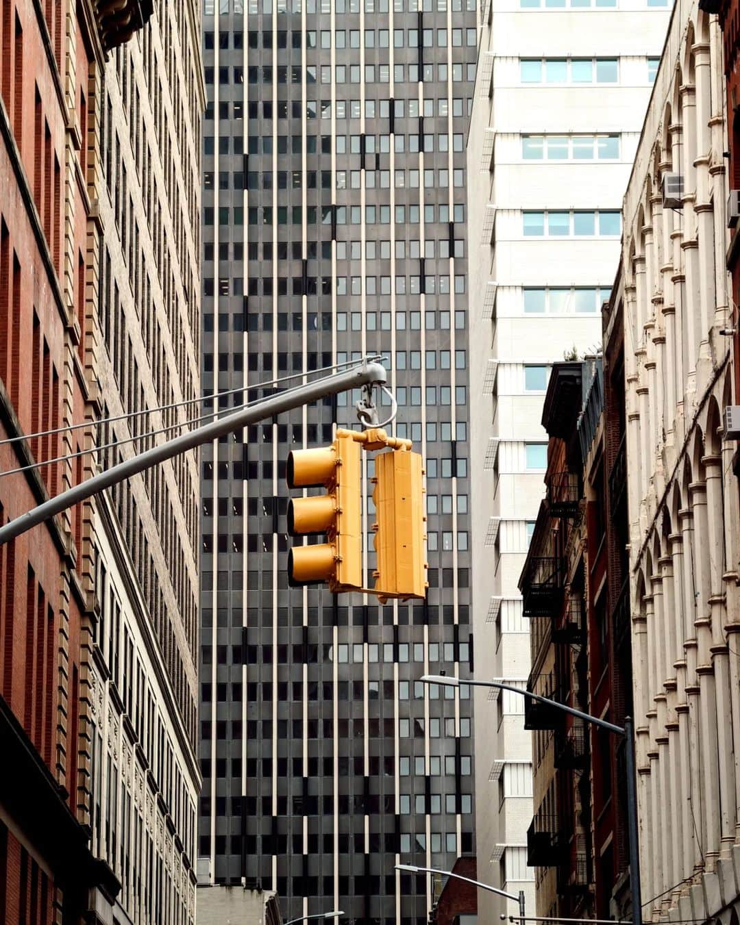 Guido Gutiérrez Ruizさんのインスタグラム写真 - (Guido Gutiérrez RuizInstagram)「New York City isn't a world, it's a universe 🚖 Nueva York no es un mundo, es un universo. #Guigurui #NYC @nyctourism」11月23日 19時44分 - guigurui