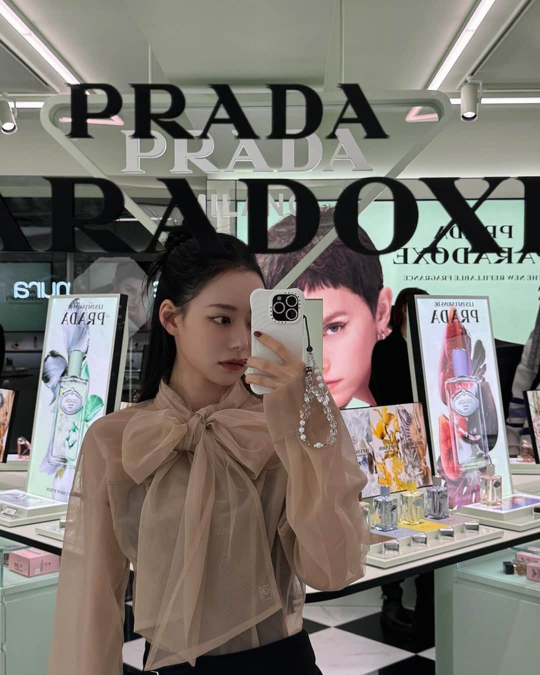 Nagomi（なごみ）さんのインスタグラム写真 - (Nagomi（なごみ）Instagram)「PRADA BEAUTY TOKYO  11/22 open💚💗  #prada #PradaParadoxe #PradaBeauty #プラダパラドックス #pr」11月23日 19時45分 - __nagomi32__
