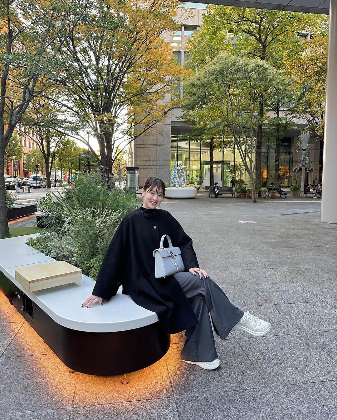 水上京香さんのインスタグラム写真 - (水上京香Instagram)「⁡ 皇居周りを散歩してきました🌿✨ 今夜、渋谷シネクイトで皆様にお会いできるの楽しみにしています！ #水上的私服事情」11月23日 19時52分 - kyokaminakami_official