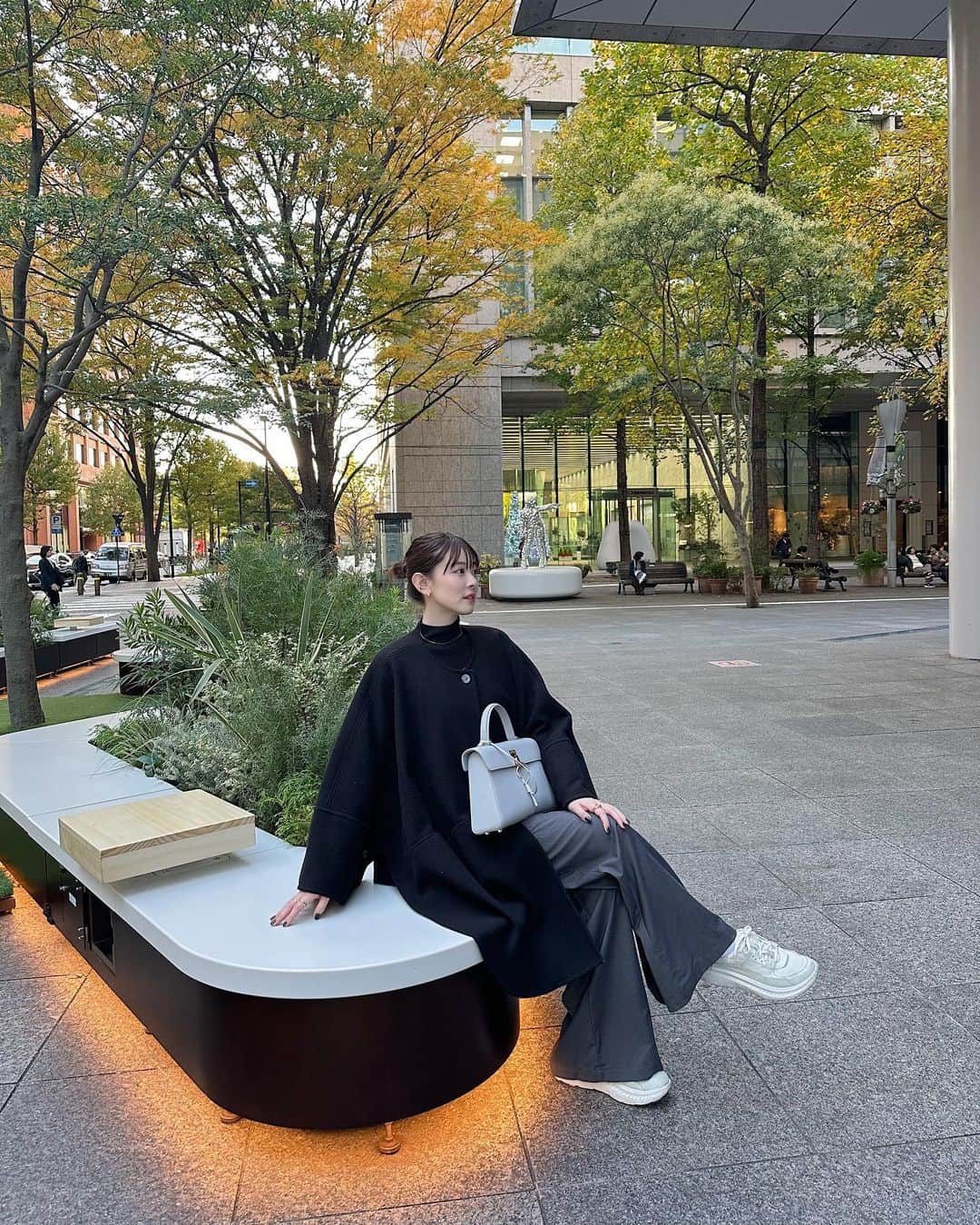 水上京香さんのインスタグラム写真 - (水上京香Instagram)「⁡ 皇居周りを散歩してきました🌿✨ 今夜、渋谷シネクイトで皆様にお会いできるの楽しみにしています！ #水上的私服事情」11月23日 19時52分 - kyokaminakami_official