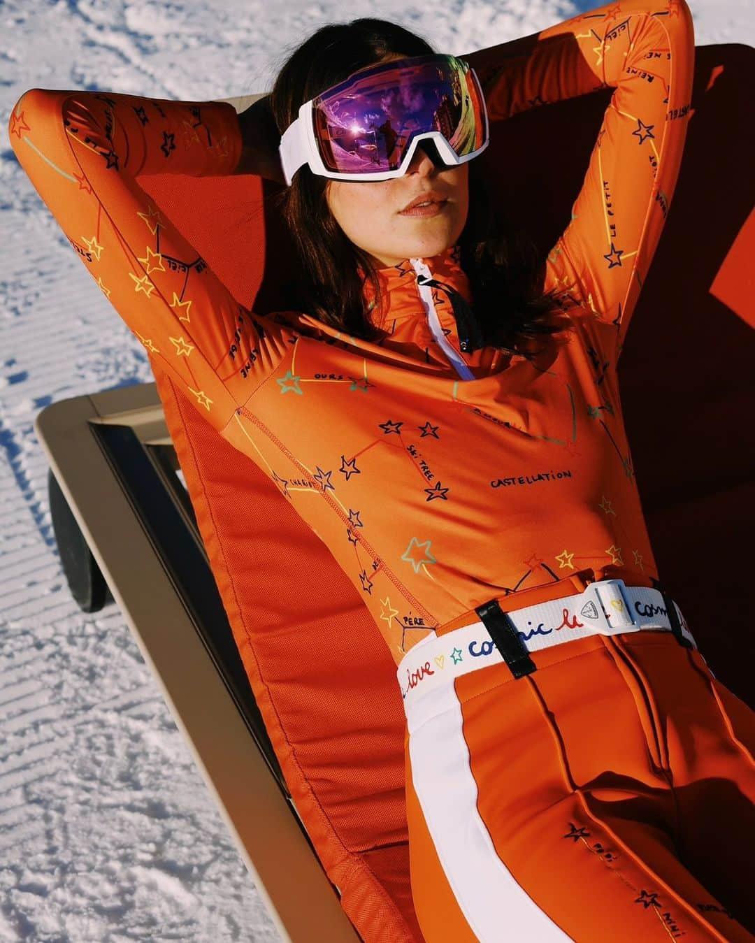 ロシニョールさんのインスタグラム写真 - (ロシニョールInstagram)「Explore the universe in comfort and style this winter. ❄️✨  Let your imagination take you to the stars with MOONTAIN, the latest collaboration between @Rossignol x @jcdecastelbajac! Colorful, warm and lightweight pieces that would bring a new cosmic energy to your winter style.   Available now in stores or at rossignol.com  #Anotherbestday #winter 📸 @goldiewilliams_」11月23日 20時12分 - rossignol