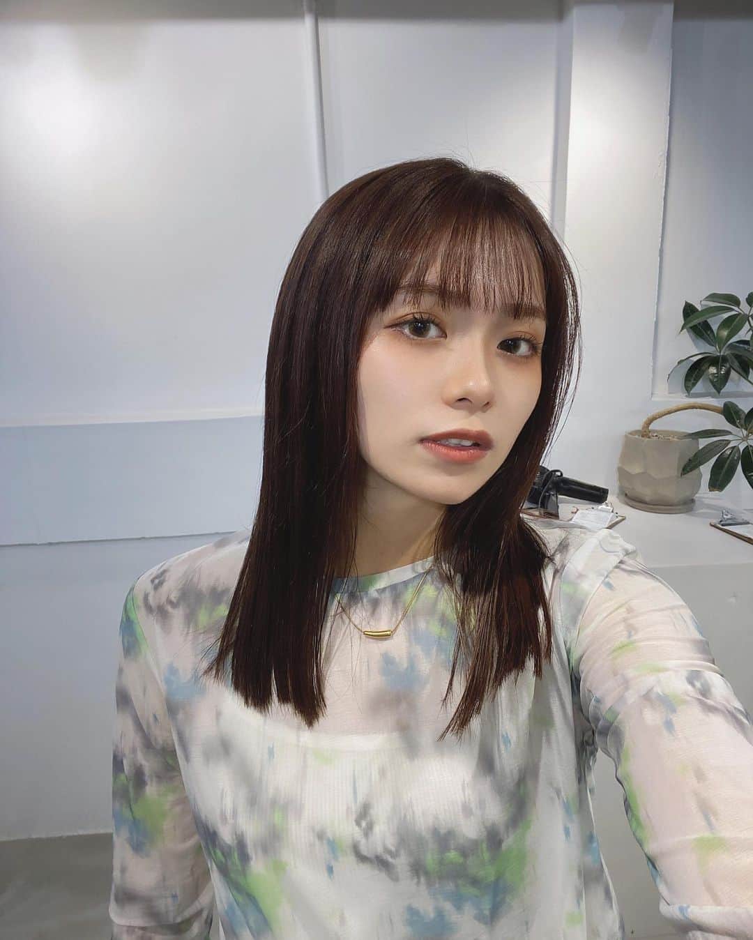 足立佳奈のインスタグラム：「🦈💕  私の髪はユリちゃんでできてるっ。 いつもありがとーーう！！  髪はもちろんだけど 心も整うってこういうこと。 ずっーと2人で話して引き笑いしてる笑　もう、またすぐ会いたくなる笑！」